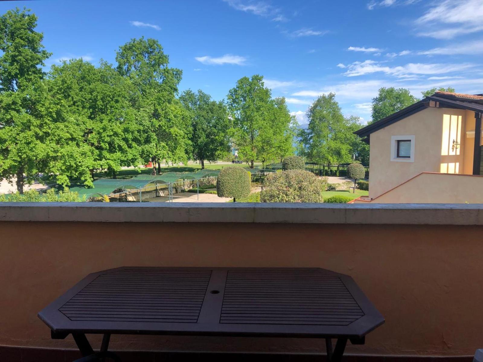 Lugana Resort & Sporting Club بسكييرا ديل غاردا المظهر الخارجي الصورة